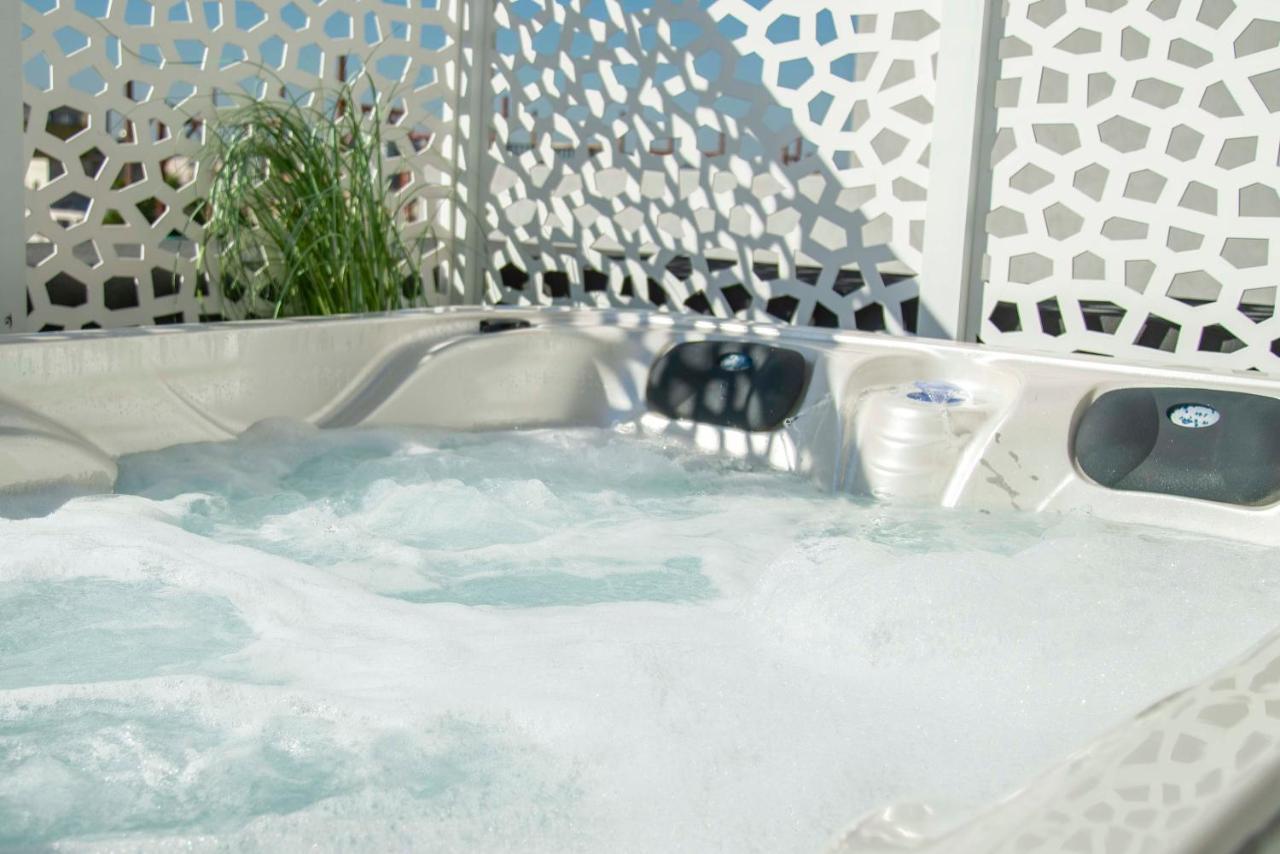 Luxury Penthouse With Acropolis View And Jacuzzi Leilighet Athen Eksteriør bilde